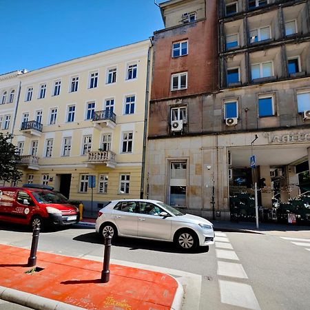 Apartamenty Wilcza - City Center Warszawa Exteriör bild